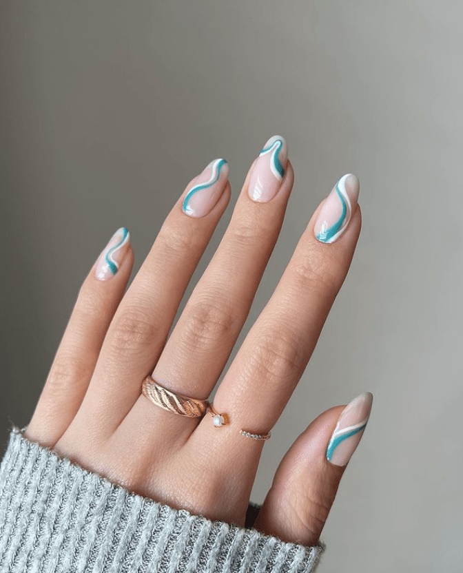 nail art blue waves 